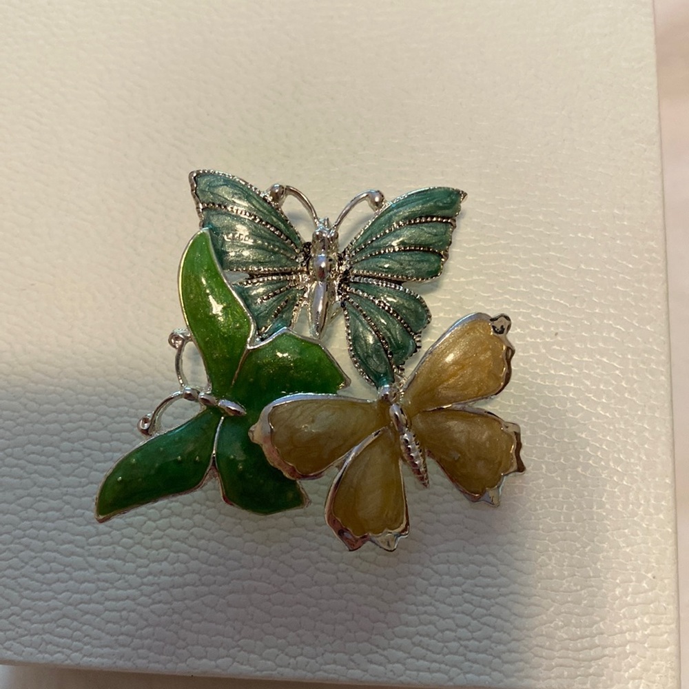 Brooch